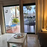 Casa Aurora 公寓 蒂亚斯